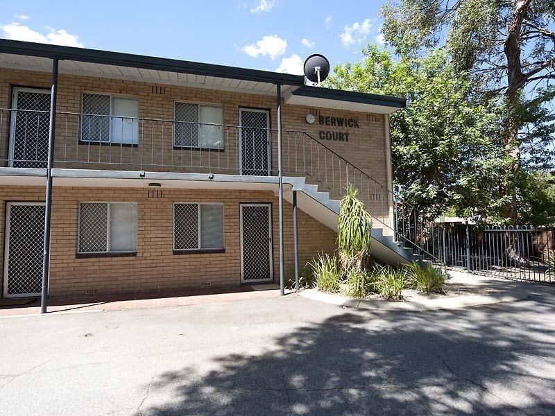 1/81 Leonard Street, Victoria Park WA 6100