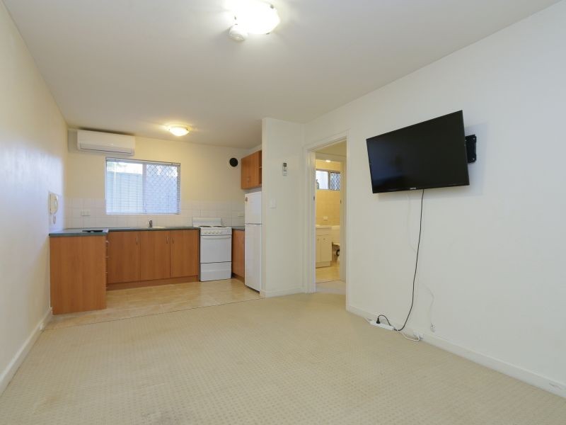 1/81 Leonard Street, Victoria Park WA 6100