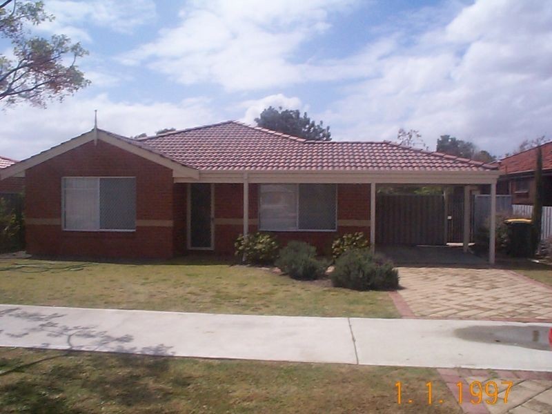 62 Cross Street, Queens Park WA 6107