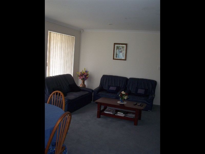 62 Cross Street, Queens Park WA 6107