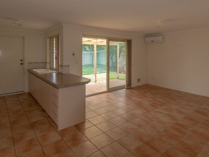2/257 Surrey Road, Kewdale WA 6105