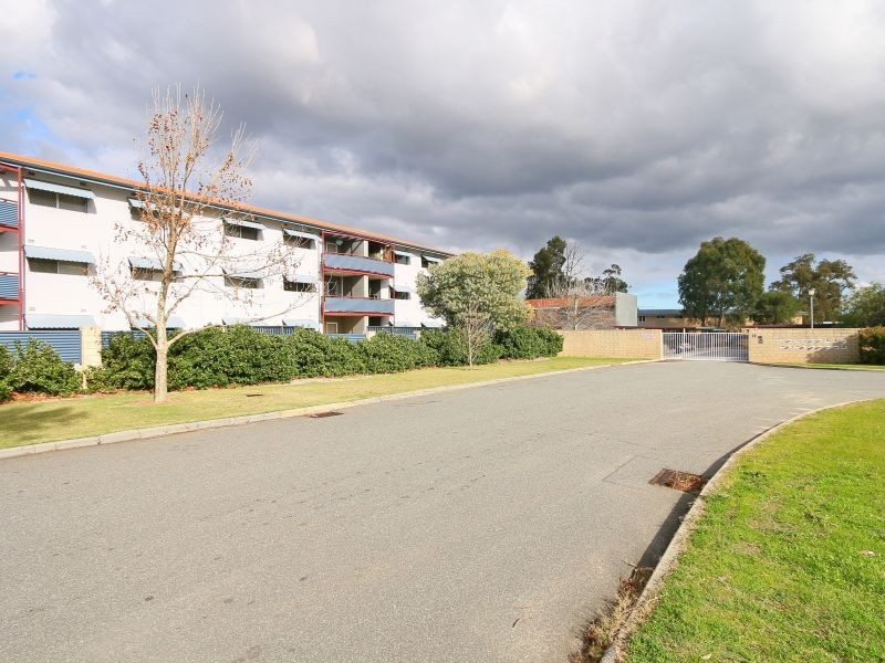 13/14 Coralie Court, Armadale WA 6112