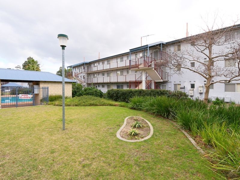 13/14 Coralie Court, Armadale WA 6112