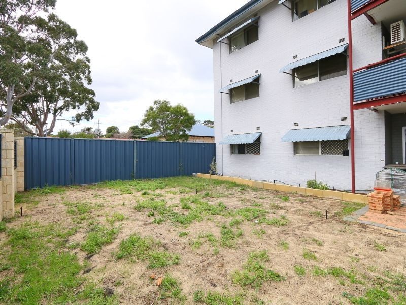 13/14 Coralie Court, Armadale WA 6112