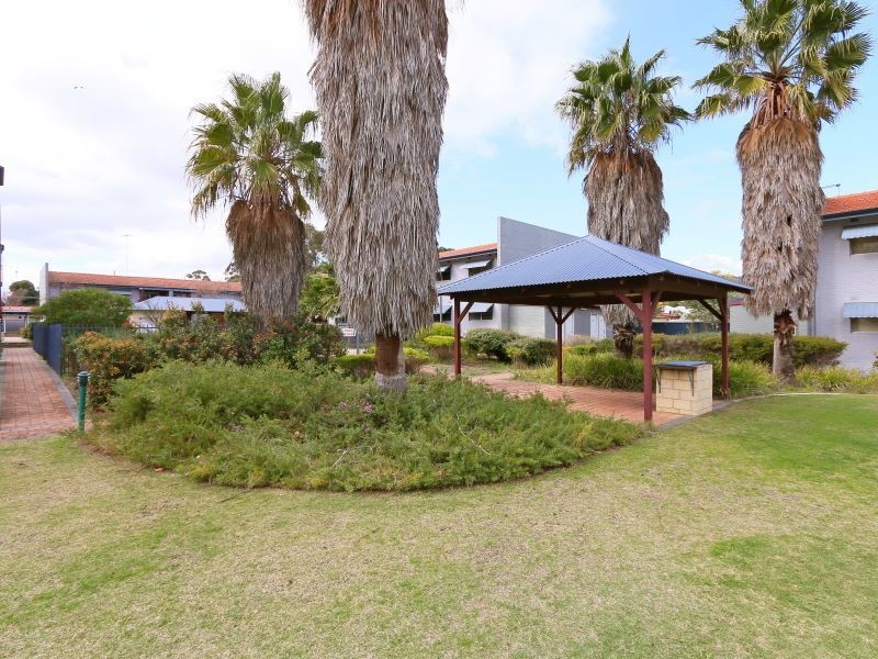 13/14 Coralie Court, Armadale WA 6112
