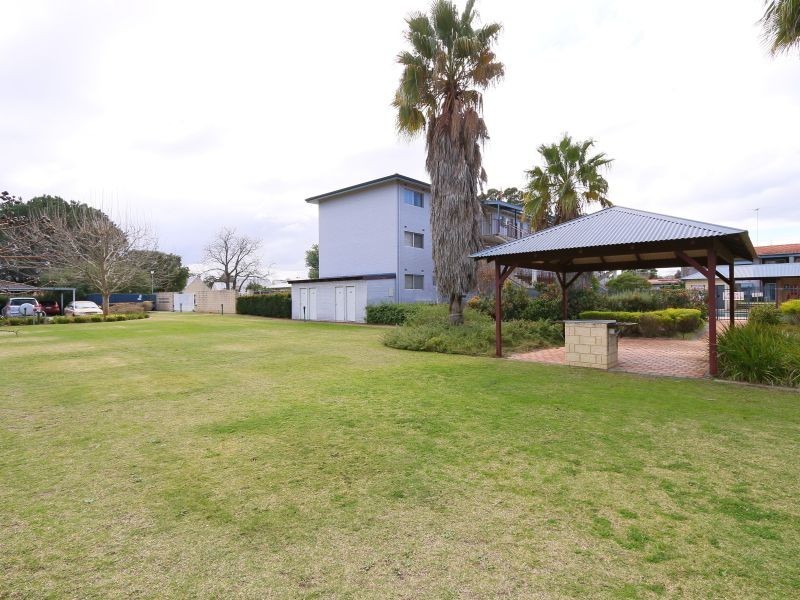 13/14 Coralie Court, Armadale WA 6112