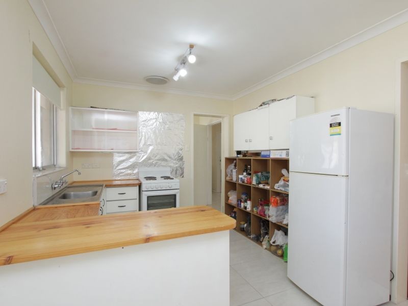 33 O’Dell Street, Thornlie WA 6108