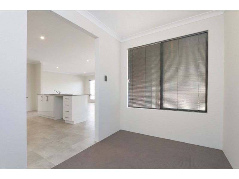 18 Jordan Street, Haynes WA 6112