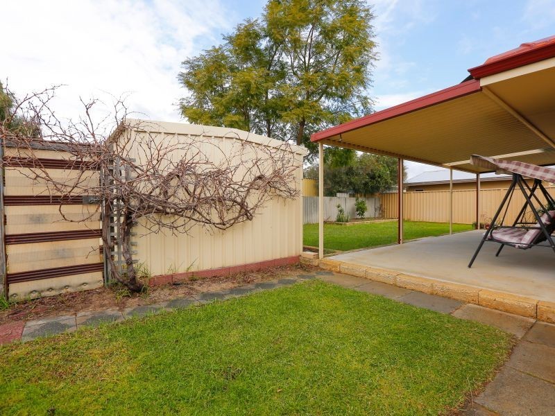 7 Devine Street, Maddington WA 6109