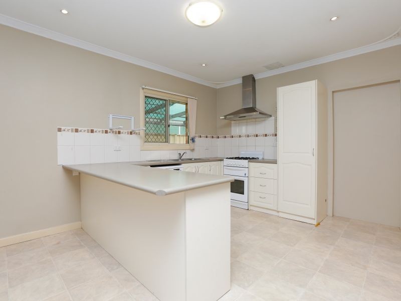 7 Devine Street, Maddington WA 6109