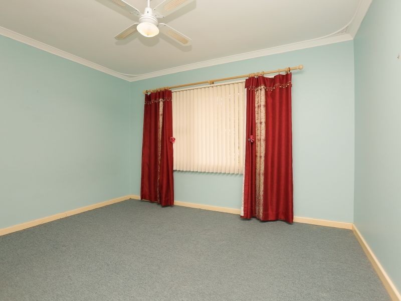 7 Devine Street, Maddington WA 6109