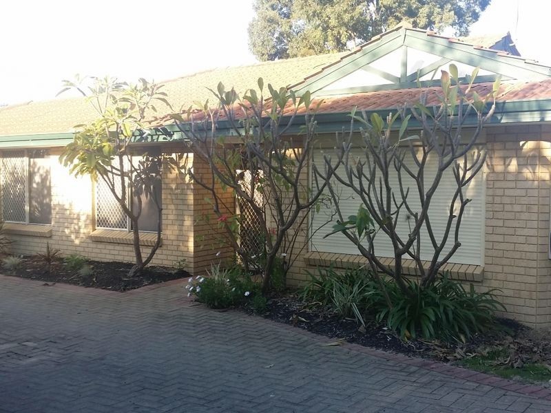 5/2 Braibrise Road, Wilson WA 6107