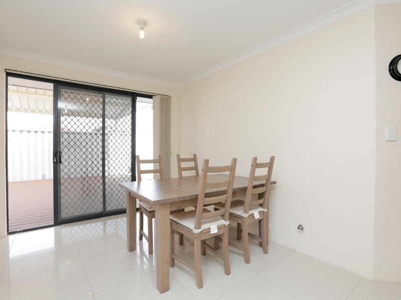 12/268 Wharf Street, Queens Park WA 6107