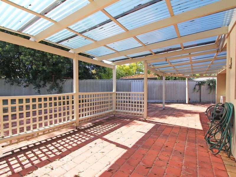 5 Miamba Court, Karawara WA 6152