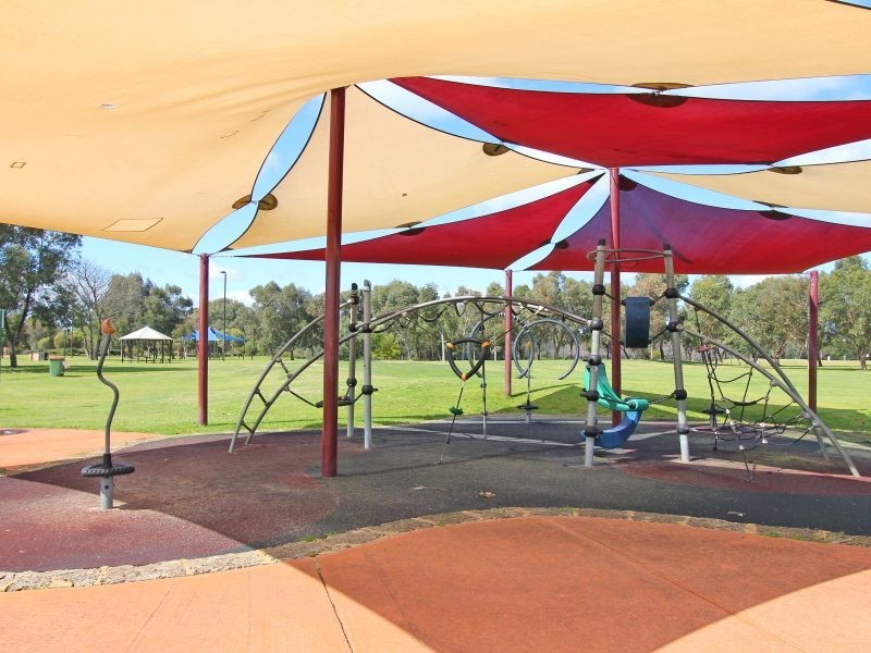5 Miamba Court, Karawara WA 6152