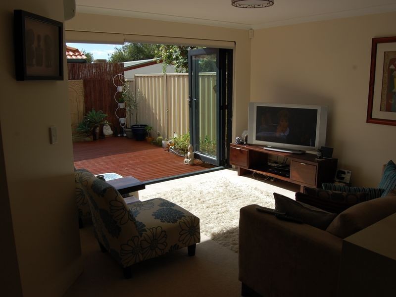 2/7 Withnell Street, East Victoria Park WA 6101