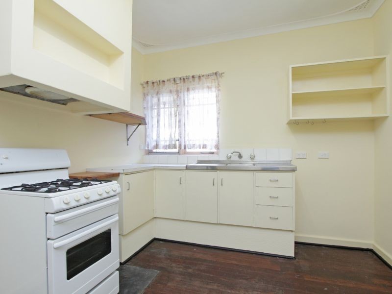 23 Mills Street, Cannington WA 6107