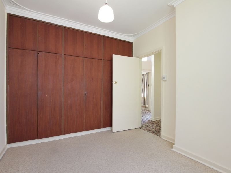 23 Mills Street, Cannington WA 6107