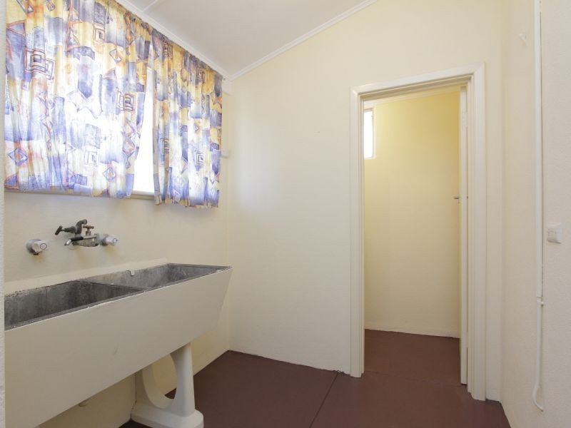 23 Mills Street, Cannington WA 6107