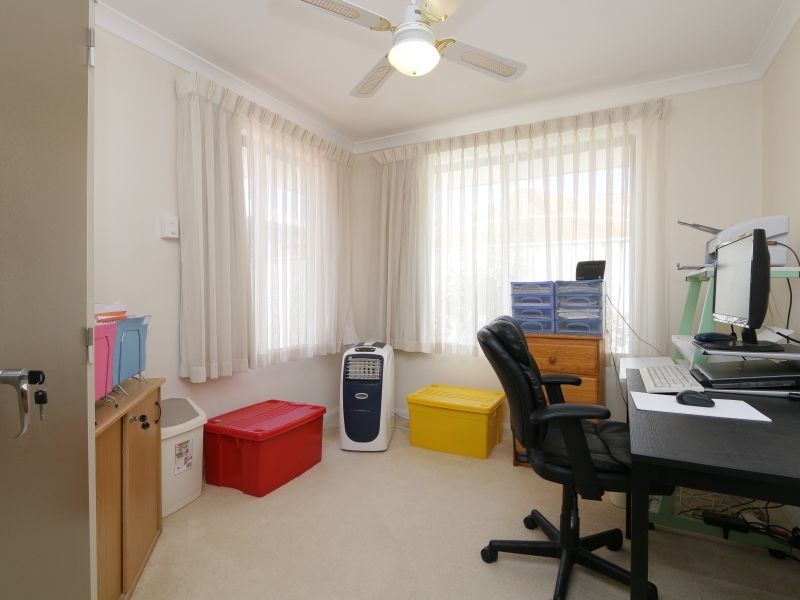 2/8 Hope Avenue, Manning WA 6152