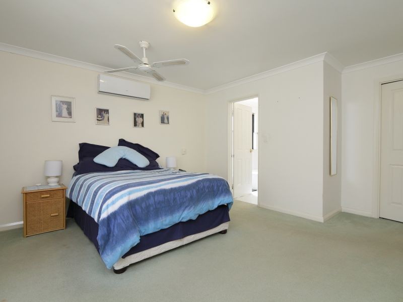 2/8 Hope Avenue, Manning WA 6152