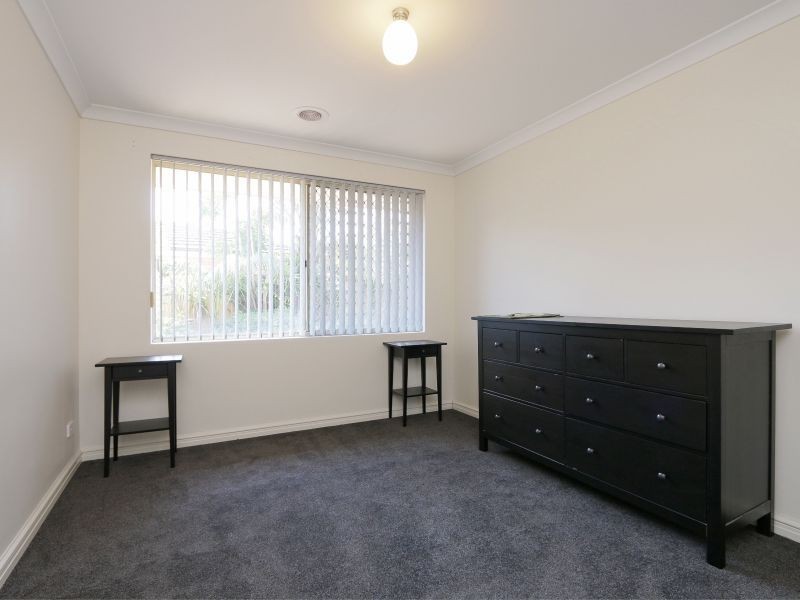 11 Illawarra Crescent, Canning Vale WA 6155