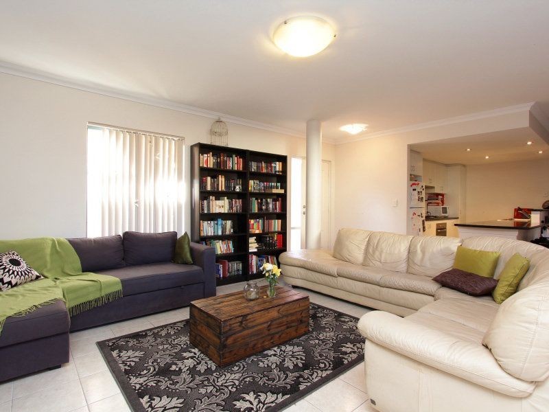 7/8 Hillcrest Road, Kewdale WA 6105
