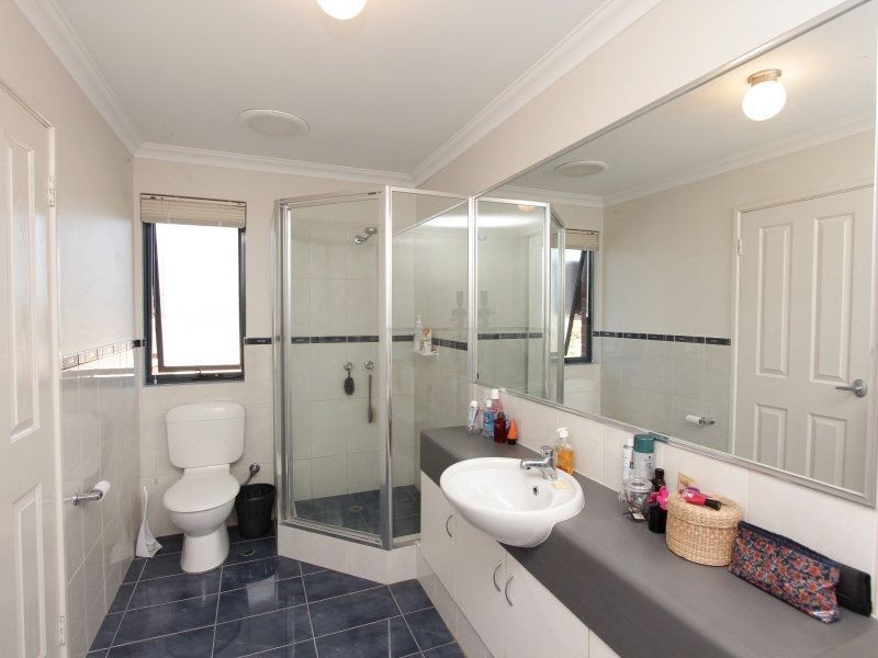 7/8 Hillcrest Road, Kewdale WA 6105