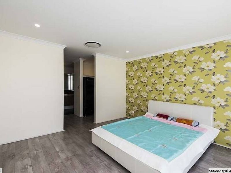 5 Vienta Street, Aveley WA 6069