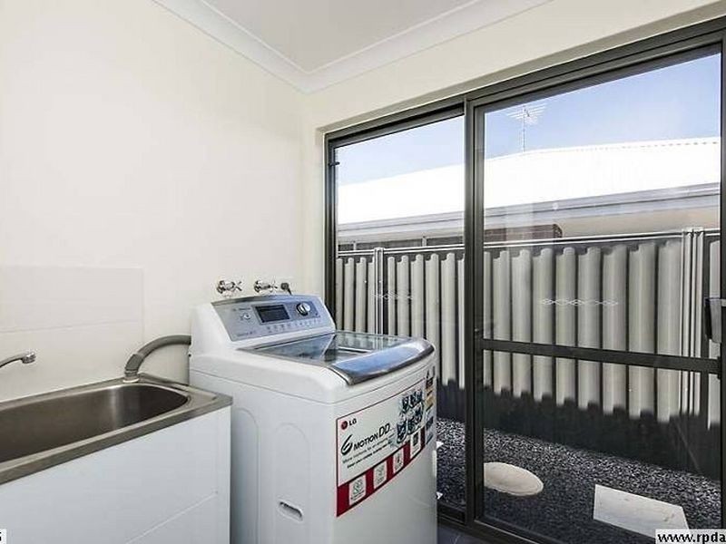 5 Vienta Street, Aveley WA 6069