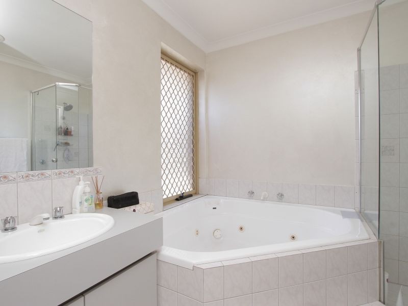 6/1 Chapman Road, St James WA 6102