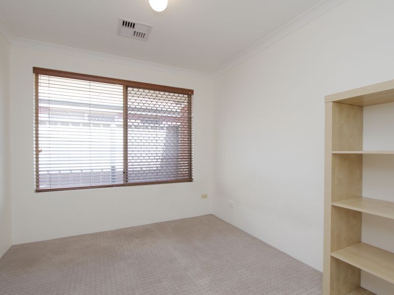 6/1 Chapman Road, St James WA 6102