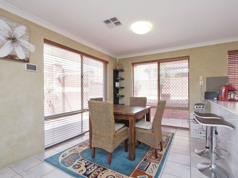 6/1 Chapman Road, St James WA 6102