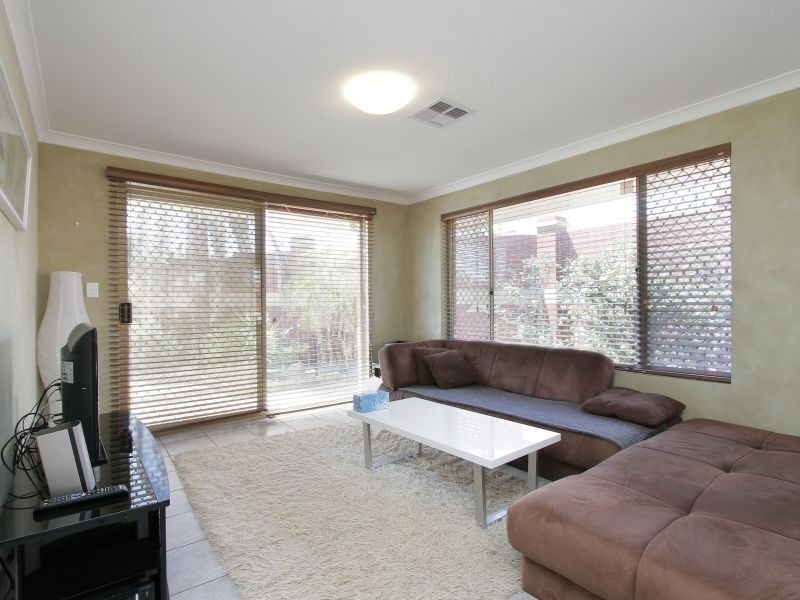 6/1 Chapman Road, St James WA 6102