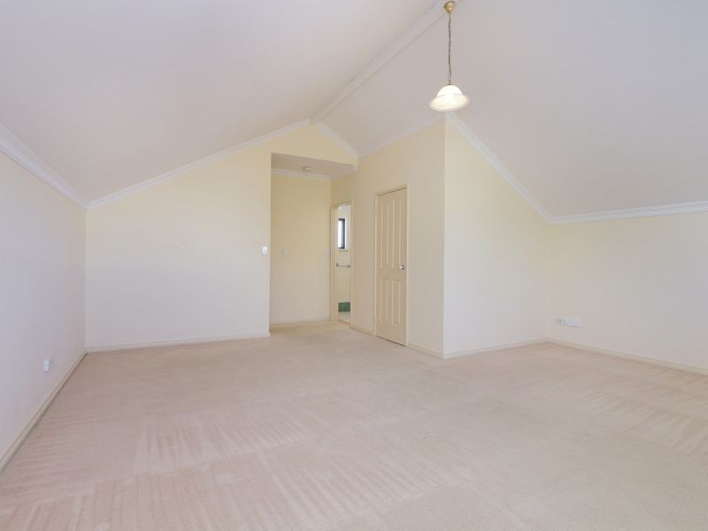 2/174 Carnarvon Street, East Victoria Park WA 6101