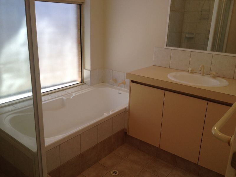 2/60 Palmerston Street, St James WA 6102