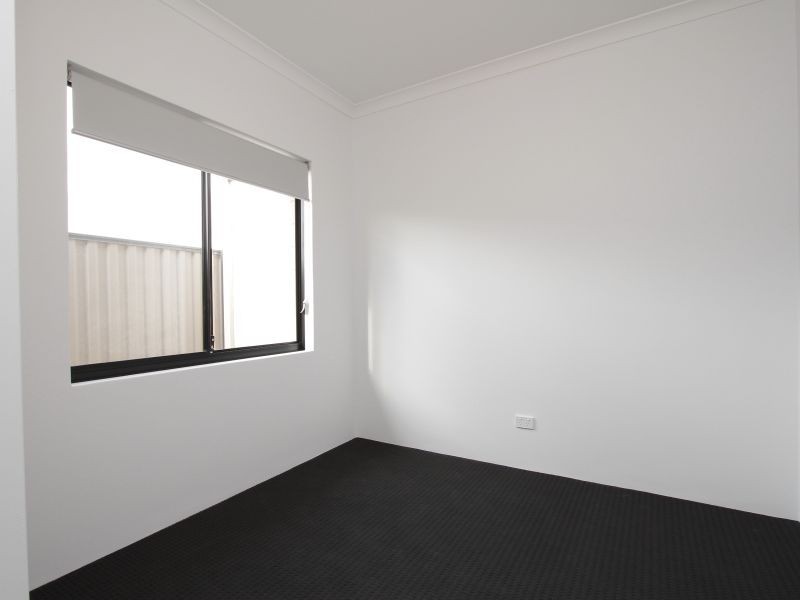 48 Villatella Gardens, Piara Waters WA 6112
