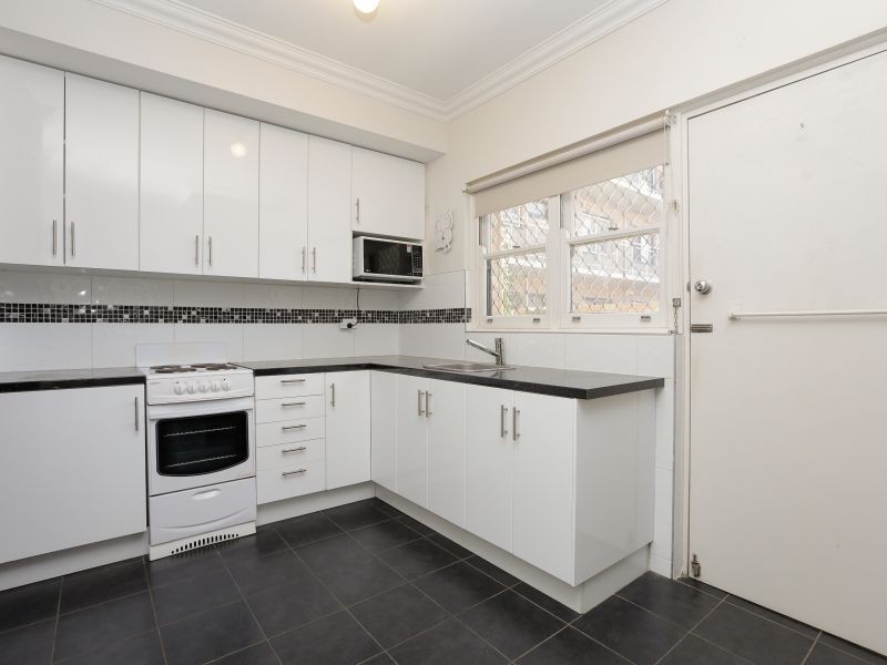1/30 Preston Street, Como WA 6152