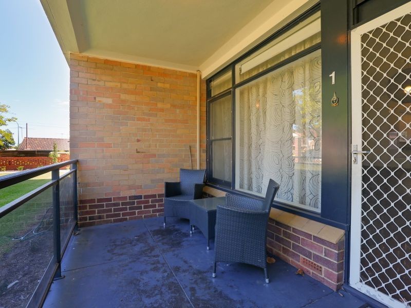 1/30 Preston Street, Como WA 6152