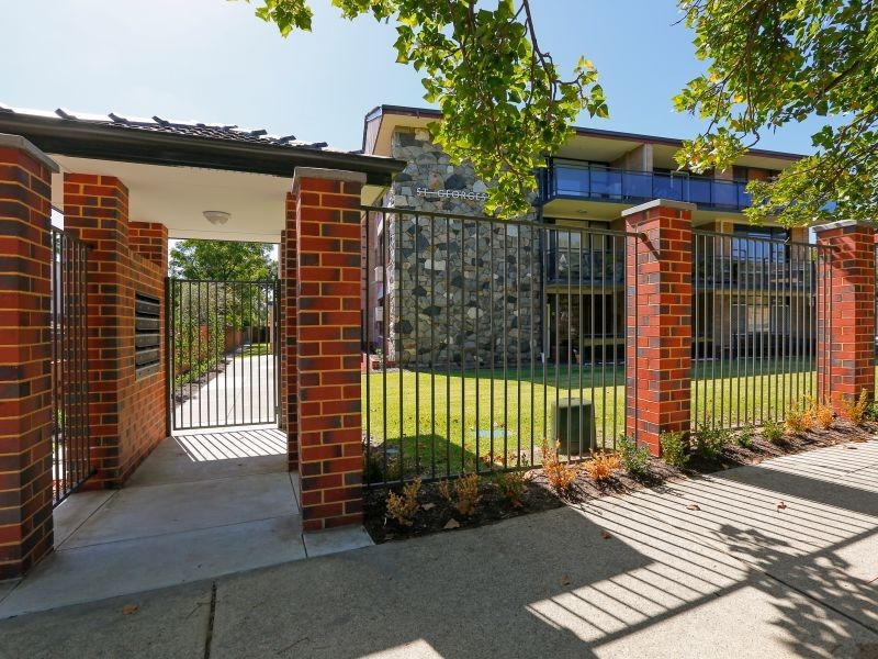 1/30 Preston Street, Como WA 6152