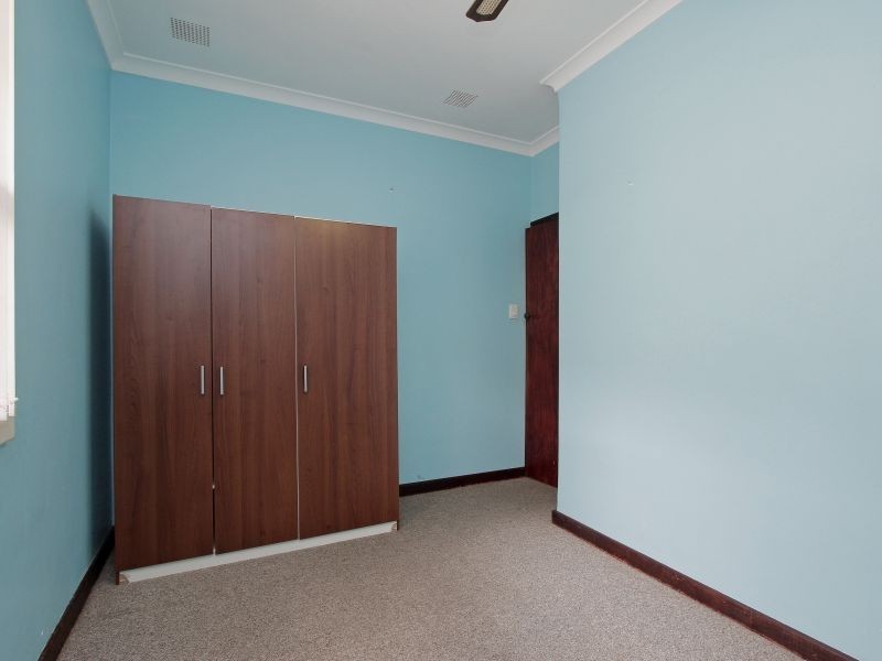 154 Manning Road, Wilson WA 6107
