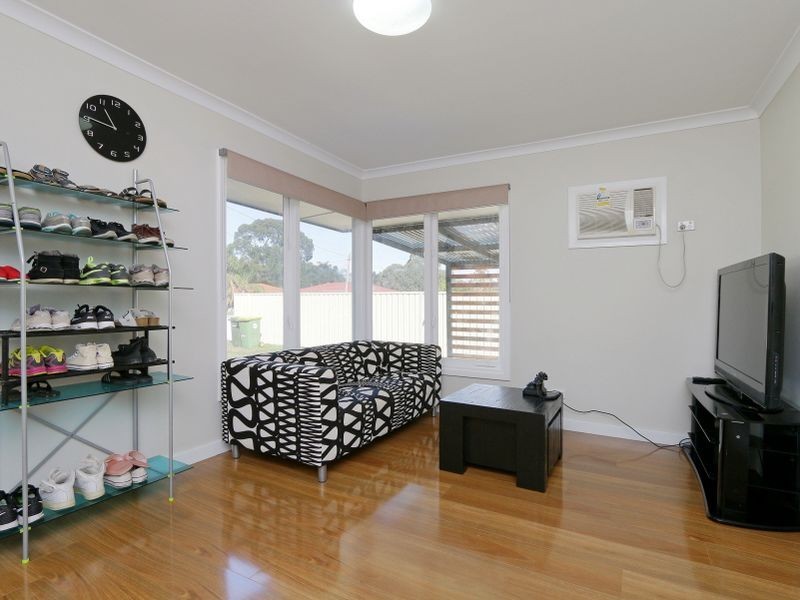 2 Kyogle Place, Armadale WA 6112