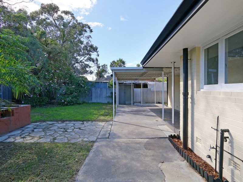 2 Kyogle Place, Armadale WA 6112