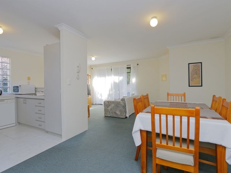 8/6 Warwick Street, St James WA 6102