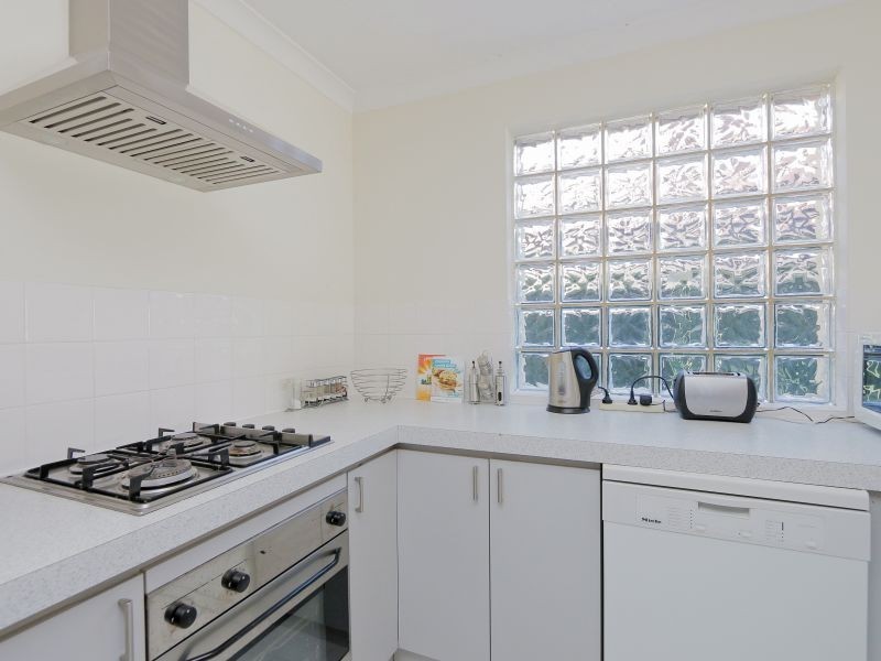 8/6 Warwick Street, St James WA 6102