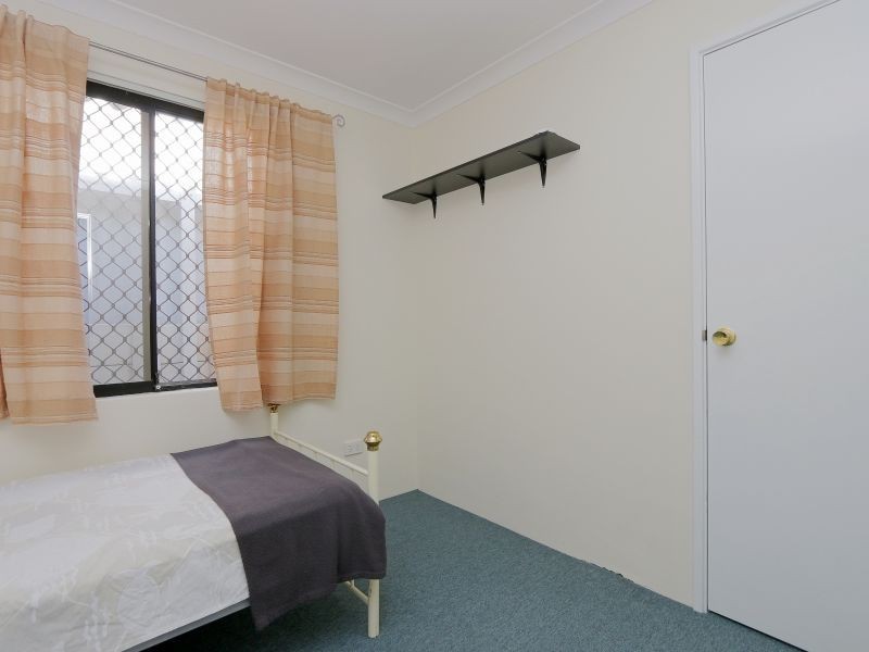8/6 Warwick Street, St James WA 6102