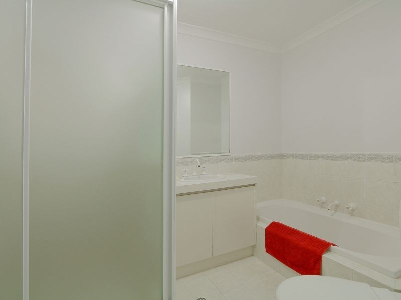 8/6 Warwick Street, St James WA 6102