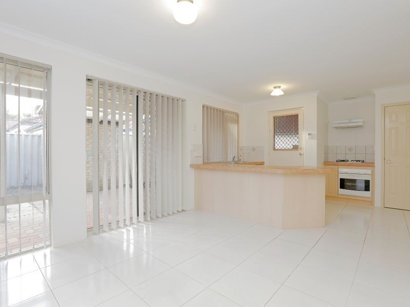 4/36 Queen Street, Bentley WA 6102