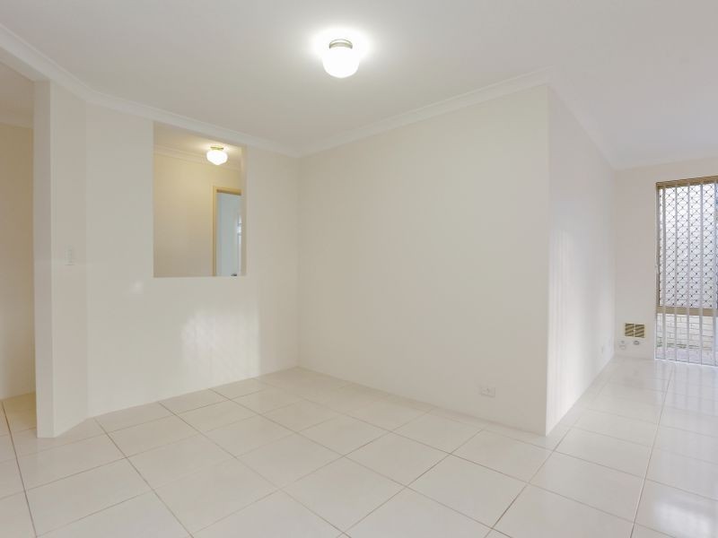 4/36 Queen Street, Bentley WA 6102