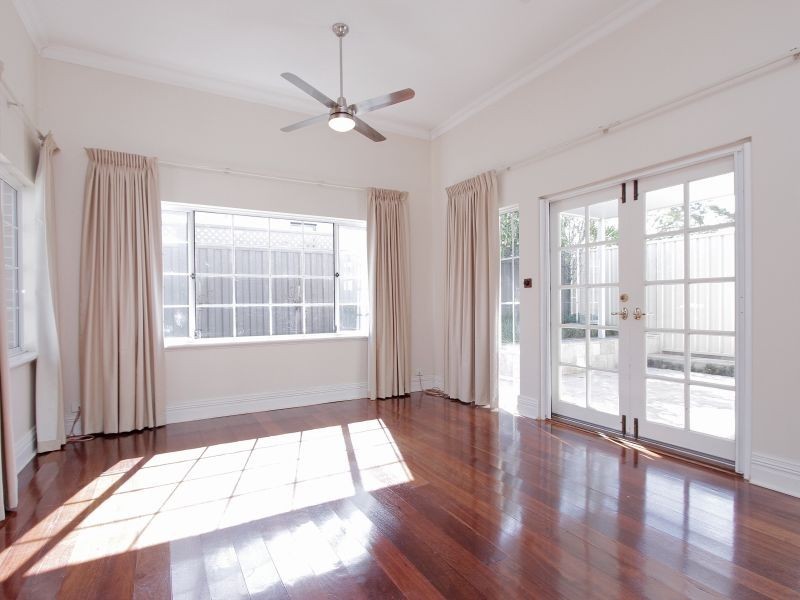 122 Stuart Street, Inglewood WA 6052